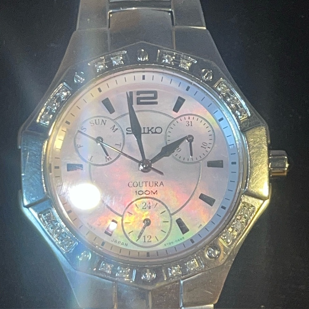 Ladies, Seiko, mother of pearl pink watch